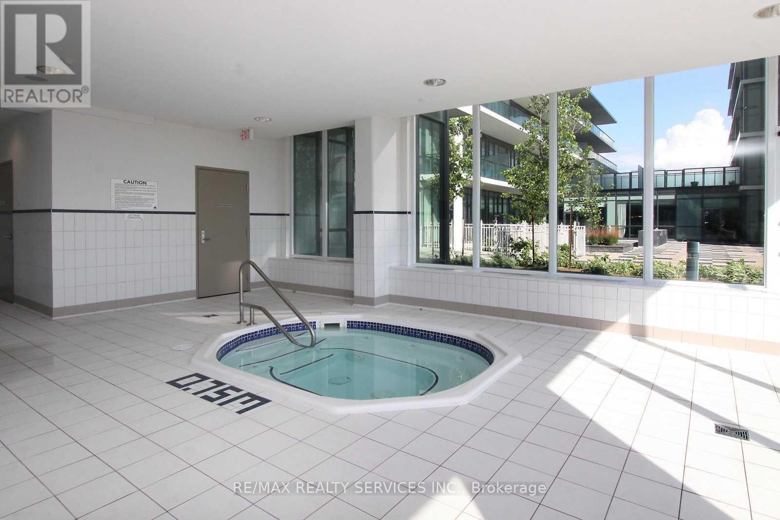Photo 18 of 1710 4070 Confederation Parkway, Mississauga ON