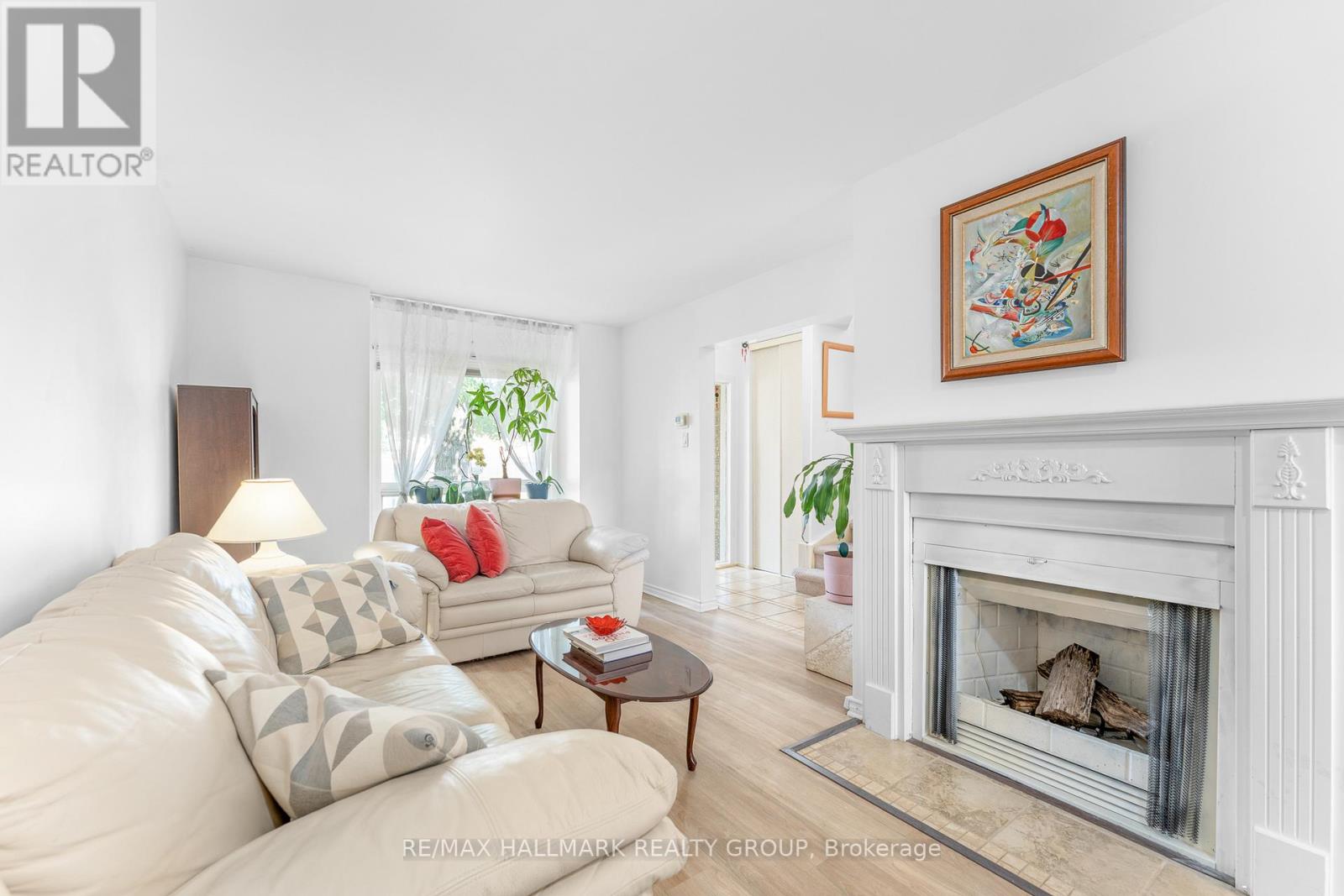 Photo 10 of 41 Sovereign Avenue, Ottawa ON