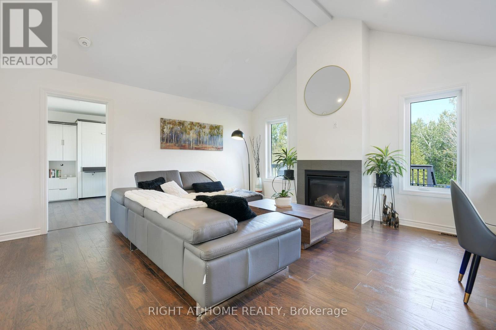 Photo 8 of 8833 Copeland Road, Ottawa ON
