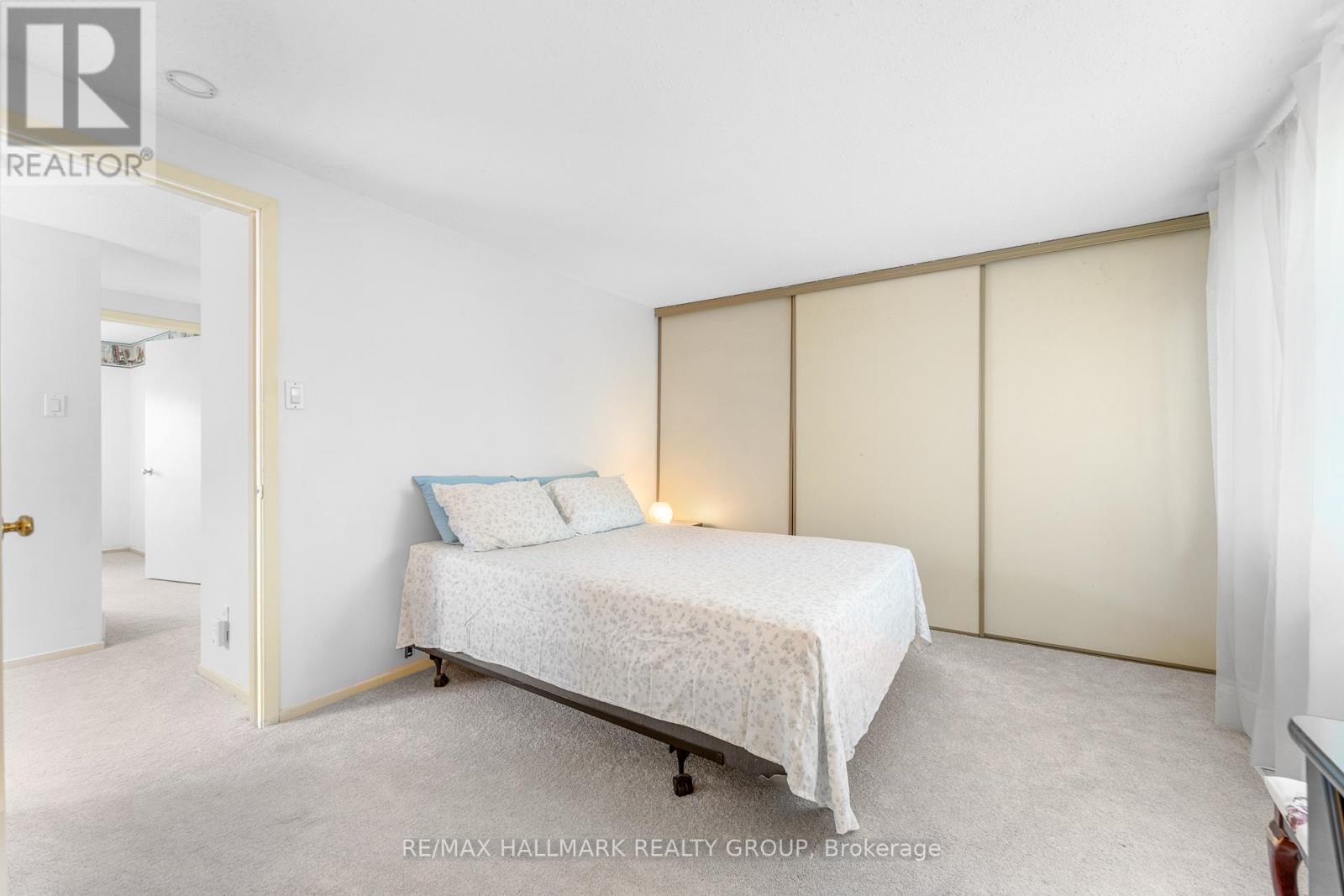 Photo 30 of 41 Sovereign Avenue, Ottawa ON