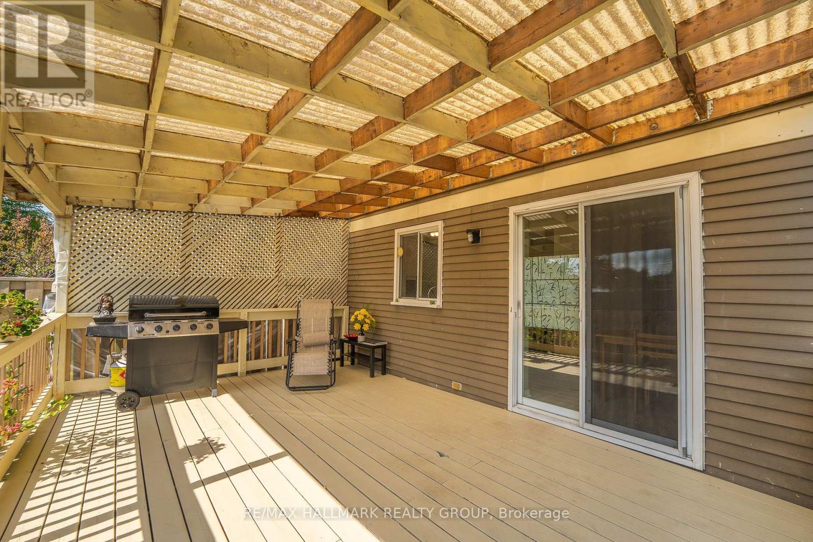 Photo 43 of 41 Sovereign Avenue, Ottawa ON