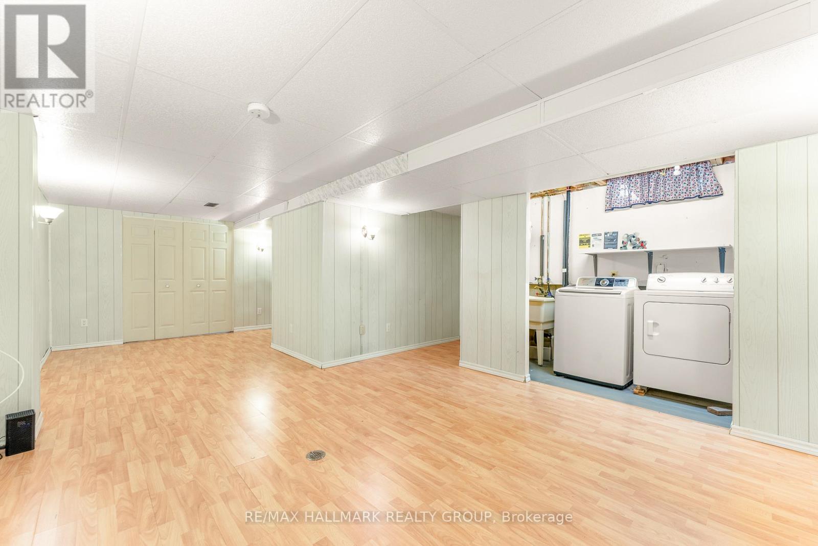 Photo 39 of 41 Sovereign Avenue, Ottawa ON