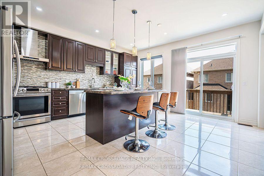 Photo 16 of 119 Russell Creek Drive, Brampton ON
