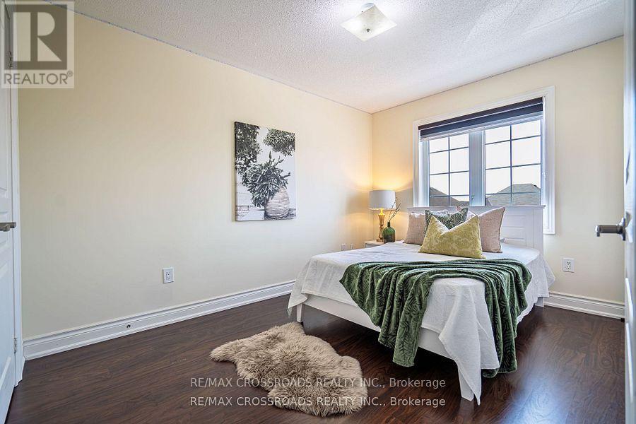 Photo 34 of 119 Russell Creek Drive, Brampton ON