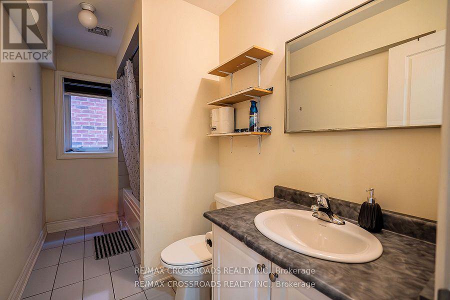 Photo 42 of 119 Russell Creek Drive, Brampton ON