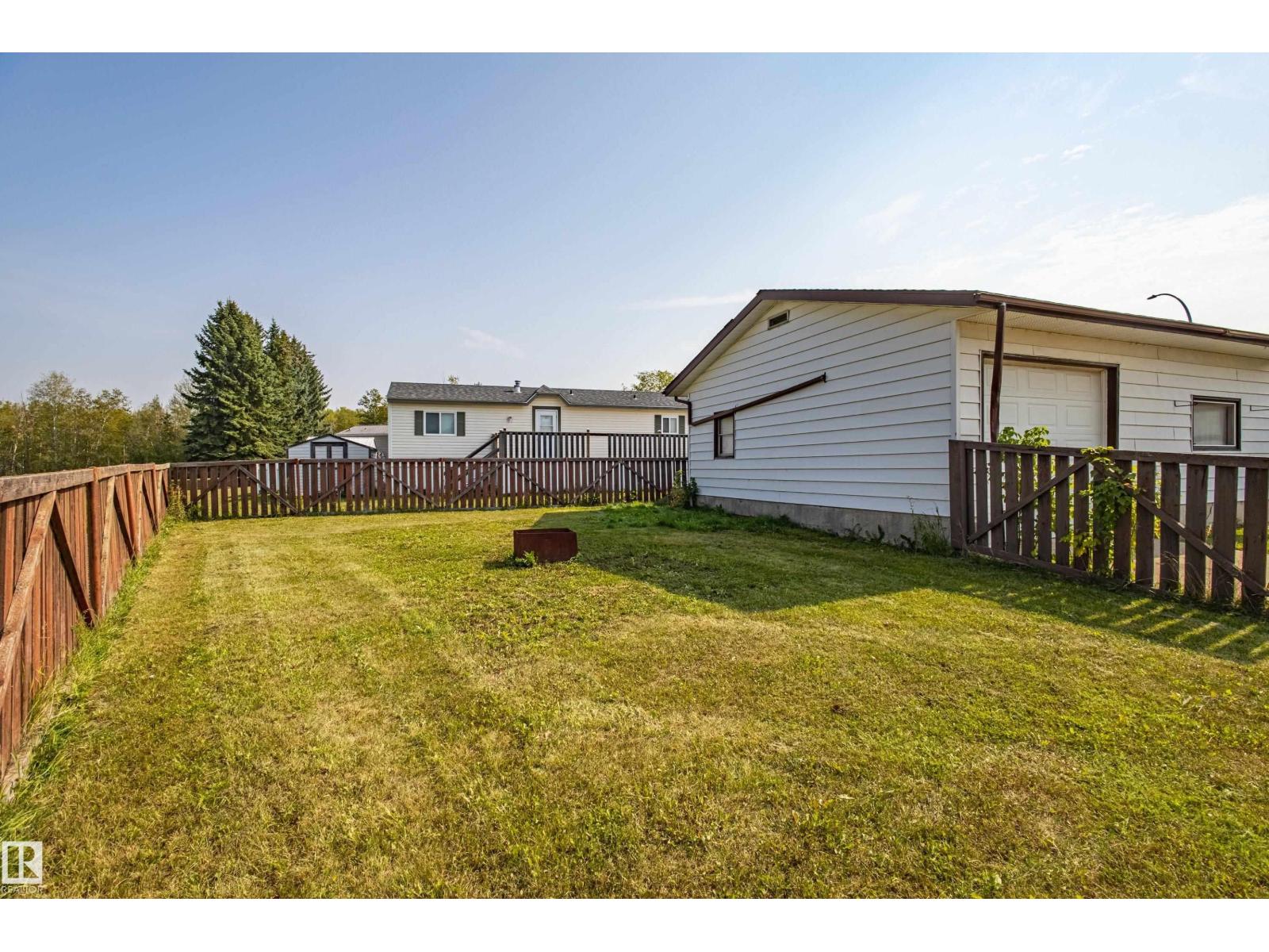 Photo 29 of 5453 Eastview Cr, Redwater AB