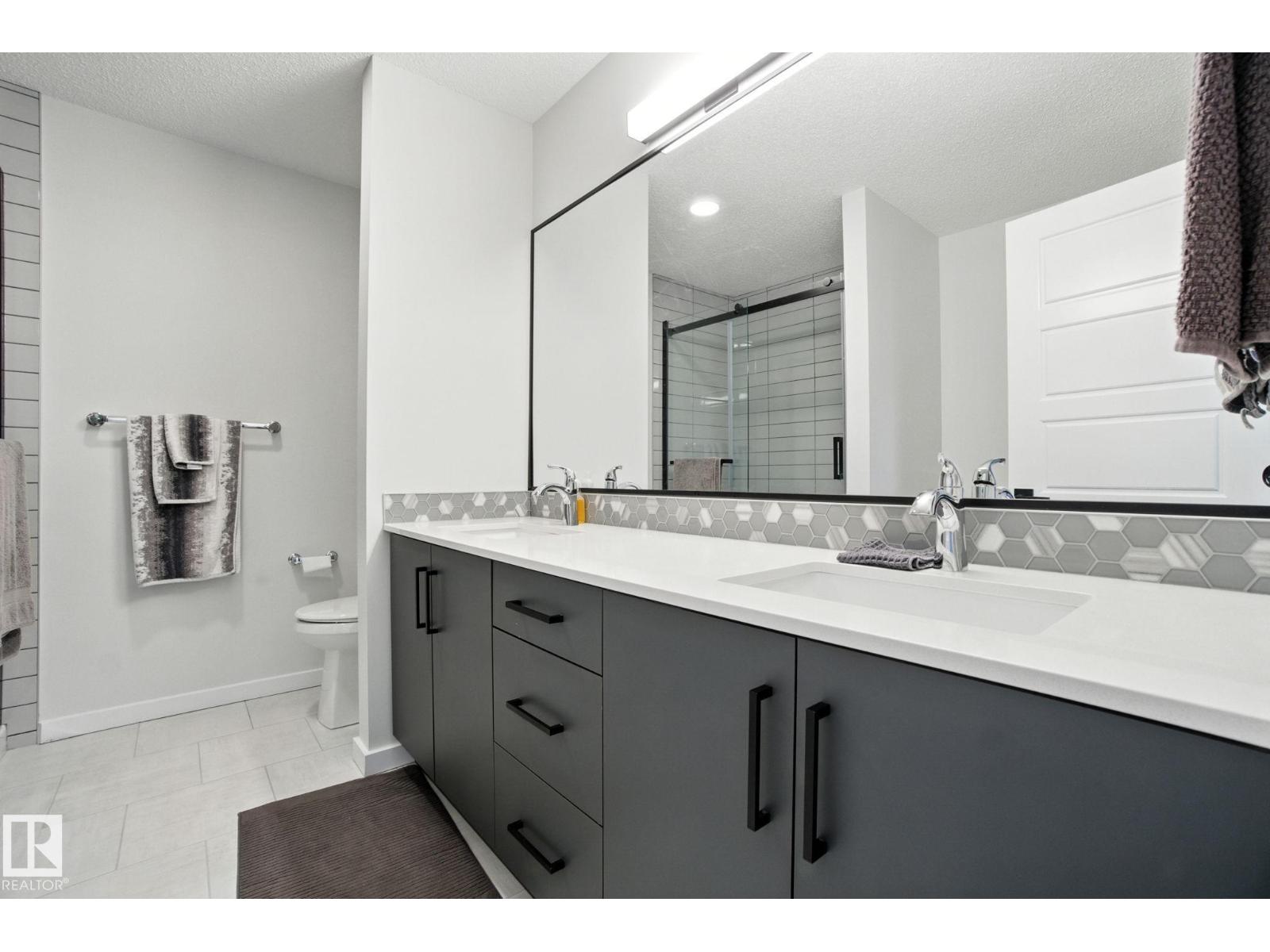 Photo 18 of 5234 23 Av Sw Sw, Edmonton AB