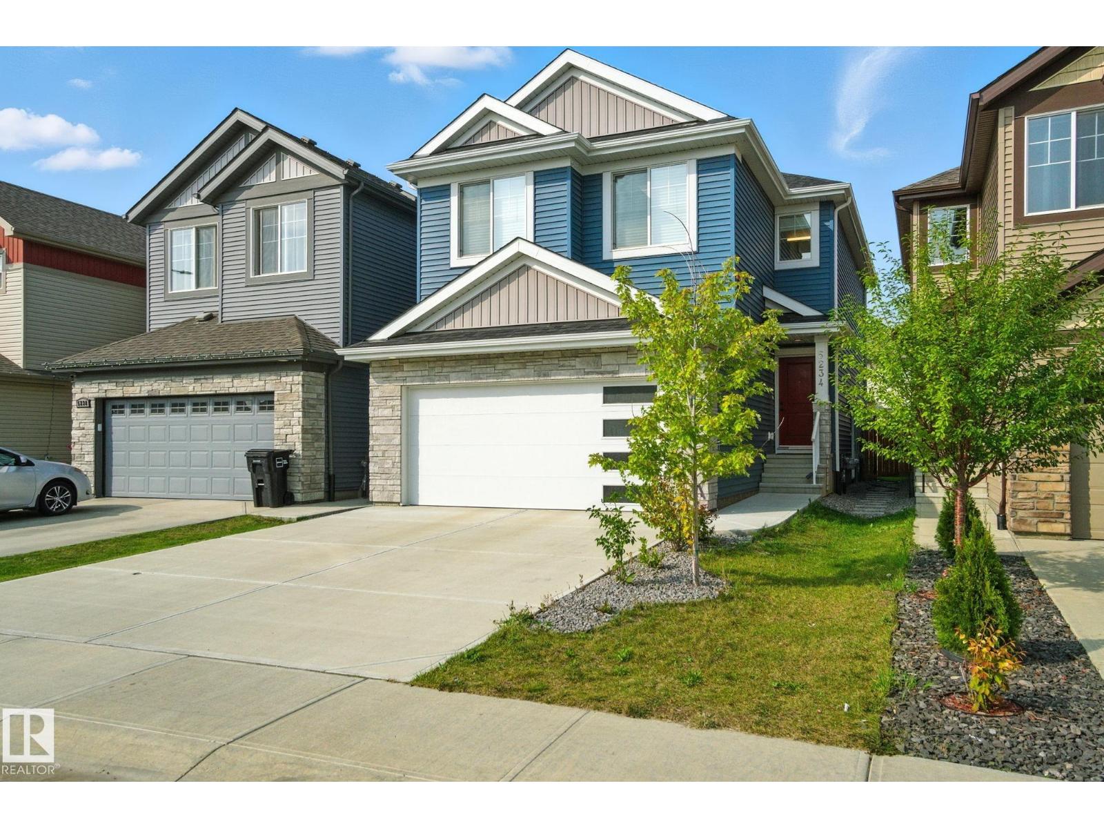 Photo 2 of 5234 23 Av Sw Sw, Edmonton AB