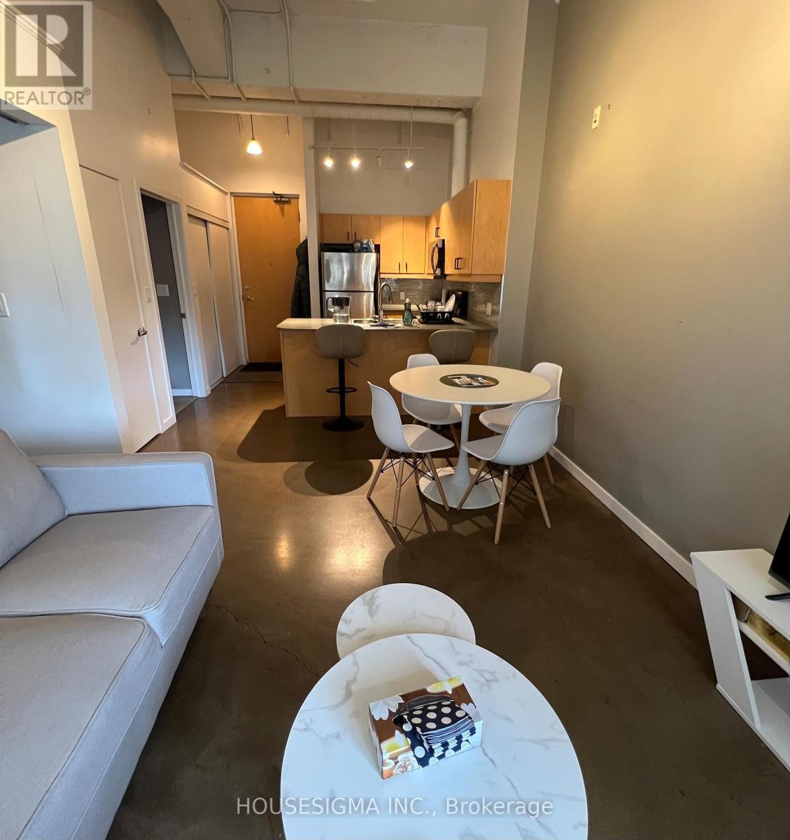 Photo 12 of 109 404 King Street West Street W, Kitchener ON