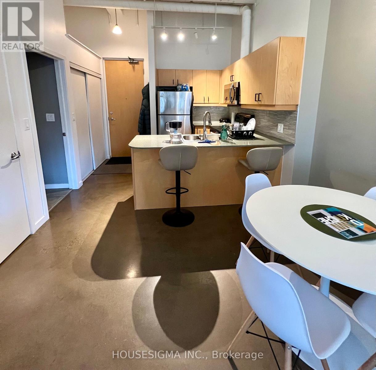 Photo 14 of 109 404 King Street West Street W, Kitchener ON