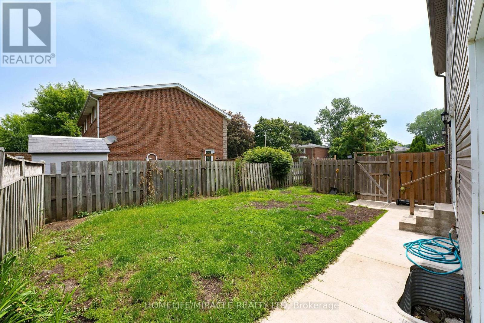Photo 32 of 120 Jansen Avenue, Kitchener ON
