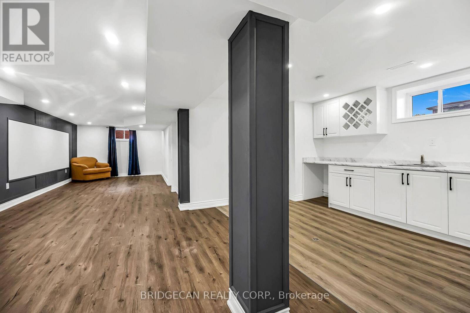 Photo 28 of 17 Brierwood Avenue, Grimsby ON