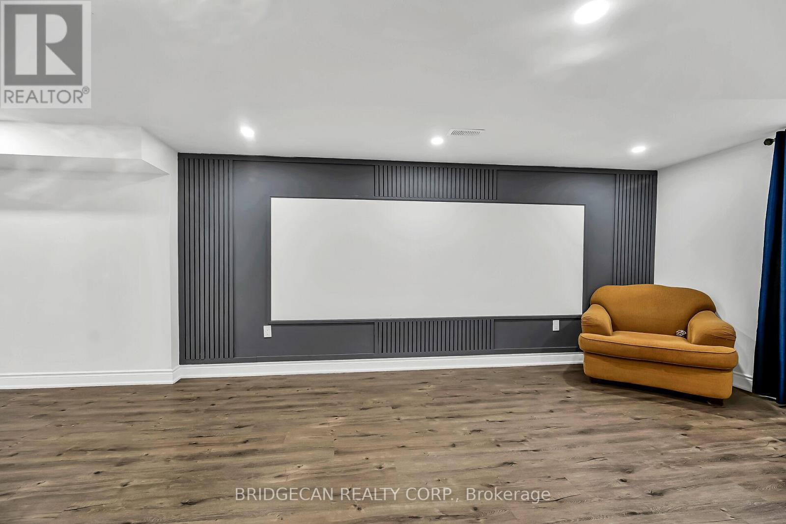 Photo 33 of 17 Brierwood Avenue, Grimsby ON