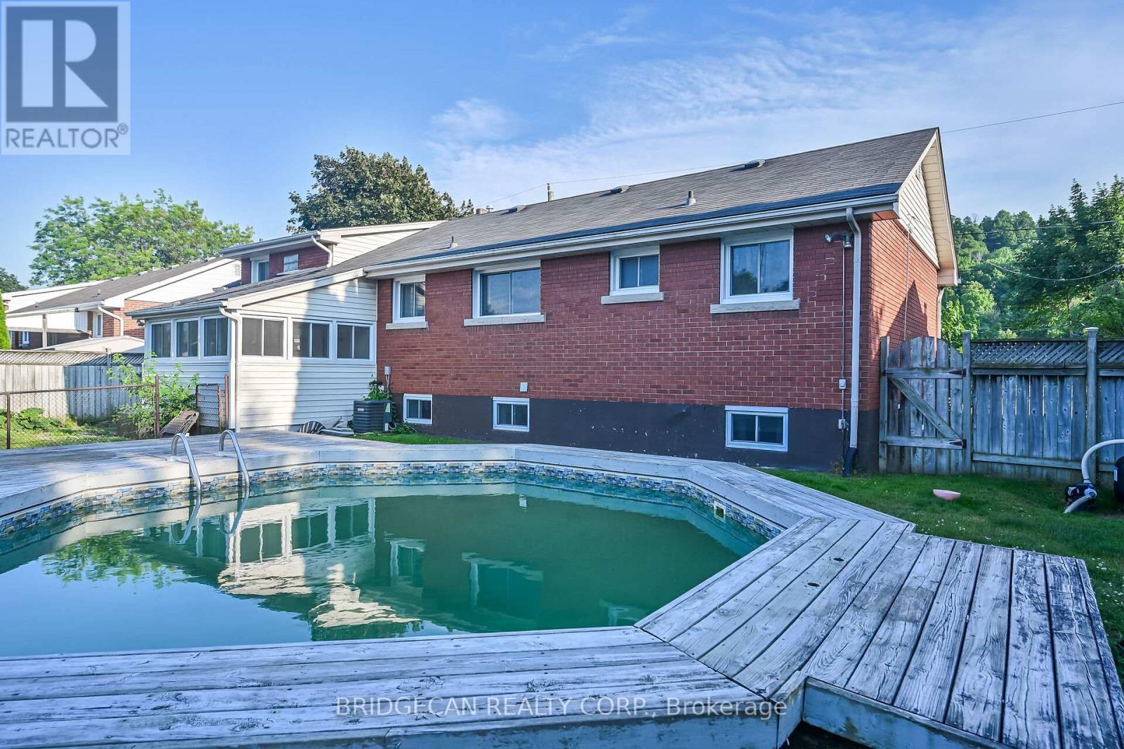 Photo 48 of 17 Brierwood Avenue, Grimsby ON