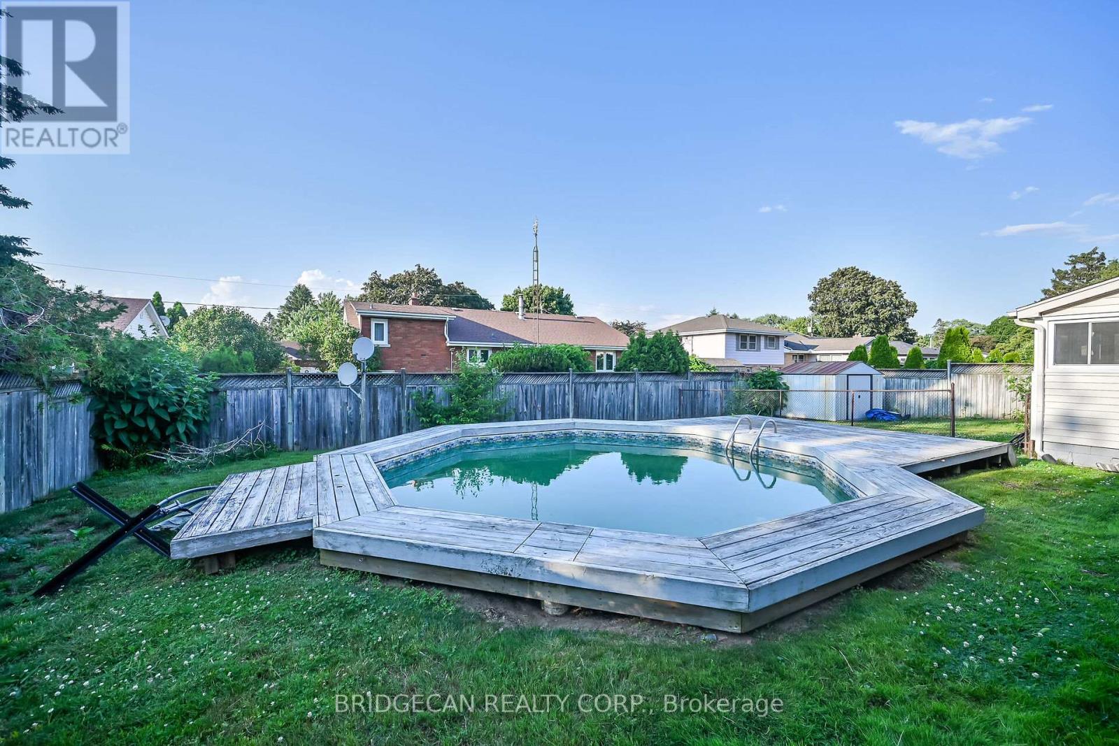 Photo 49 of 17 Brierwood Avenue, Grimsby ON