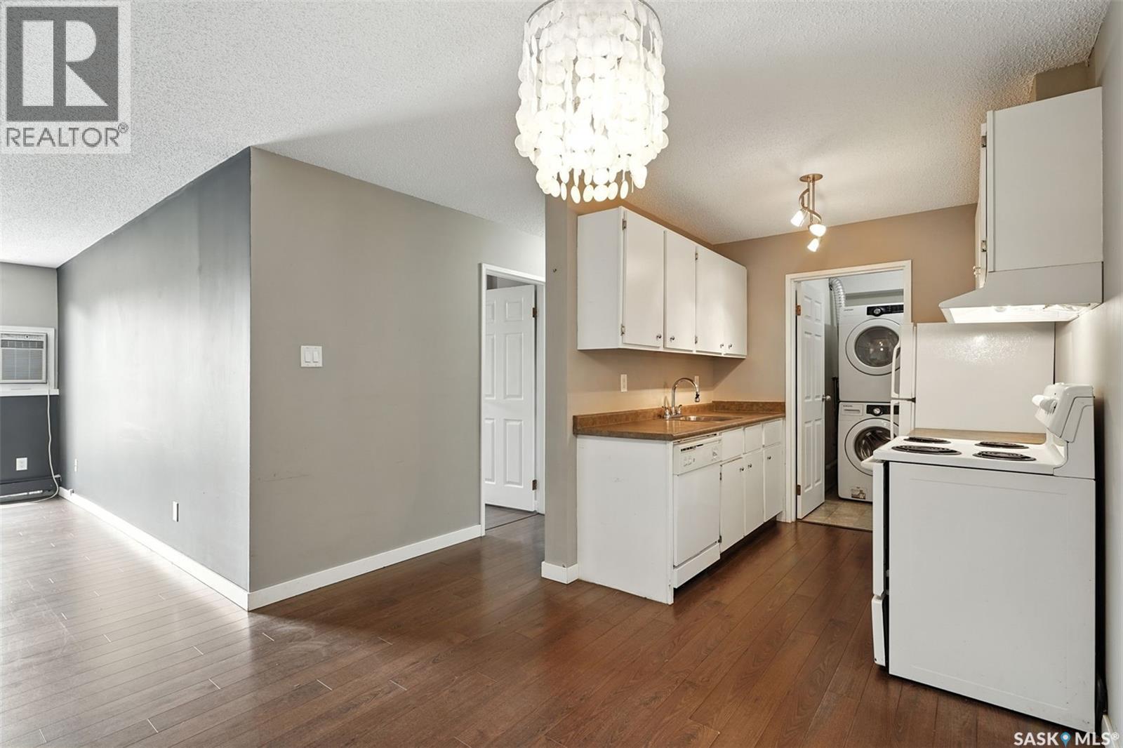 Photo 1 of 106 802 C Kingsmere Boulevard, Saskatoon SK