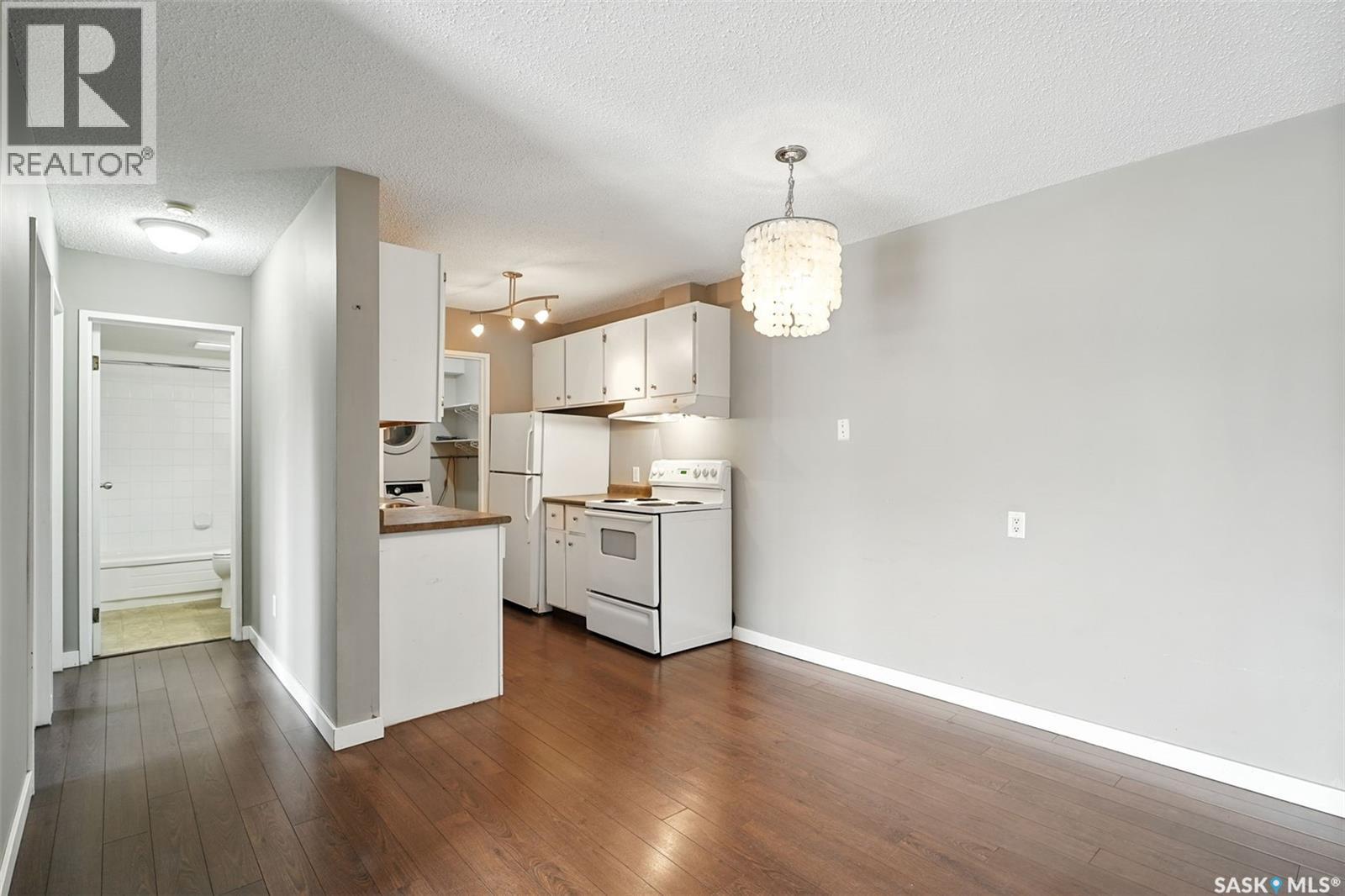 Photo 10 of 106 802 C Kingsmere Boulevard, Saskatoon SK