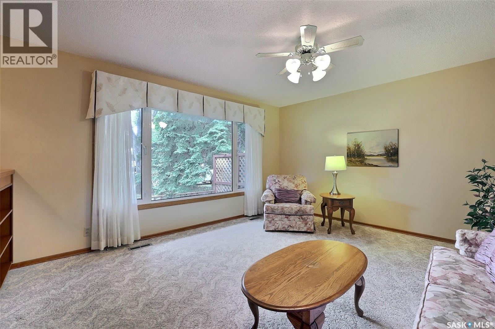 Photo 16 of 212 Shannon Road, Regina SK