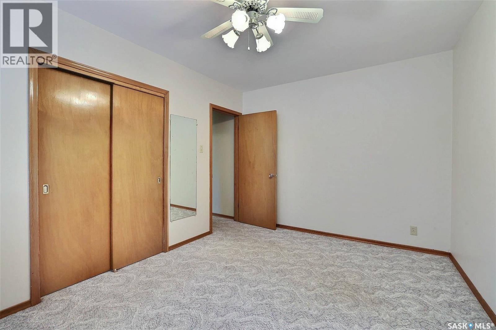 Photo 19 of 212 Shannon Road, Regina SK
