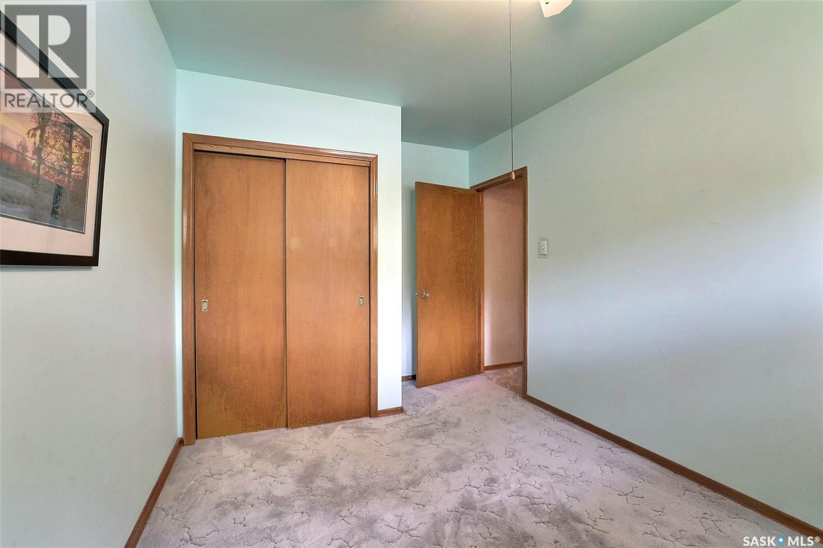 Photo 23 of 212 Shannon Road, Regina SK