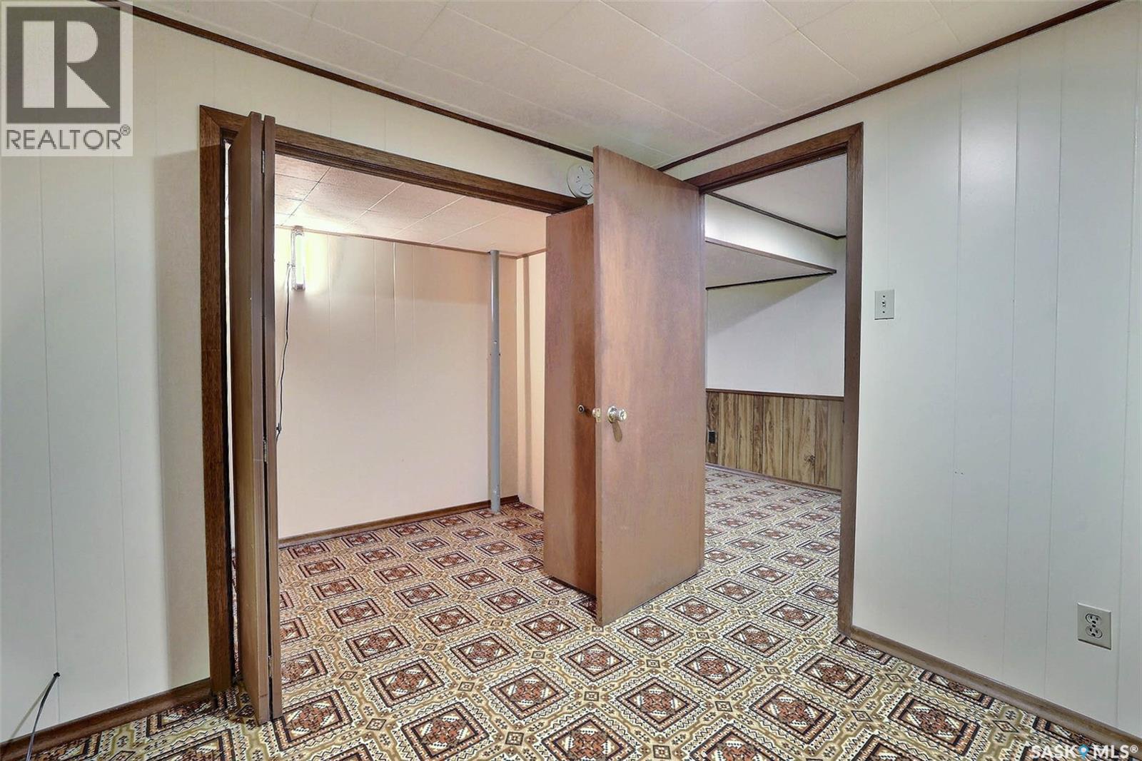 Photo 33 of 212 Shannon Road, Regina SK