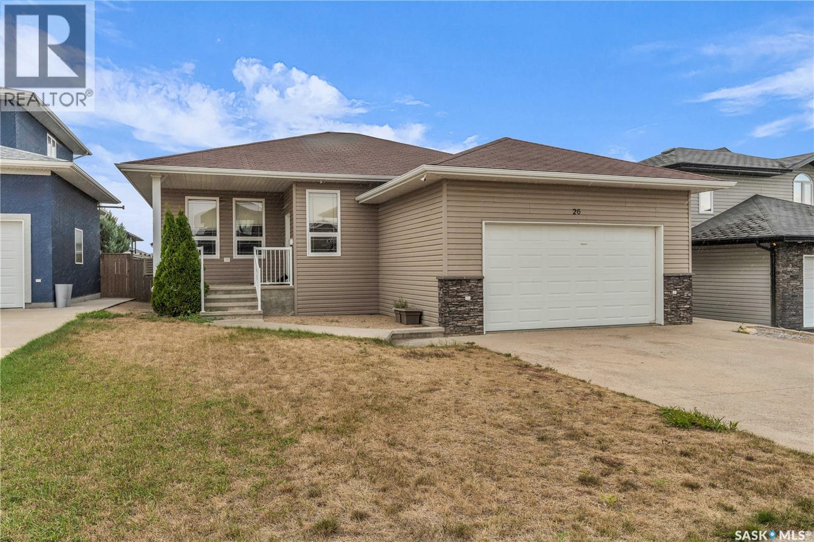 Photo 2 of 26 Berkshire Court, Moose Jaw SK