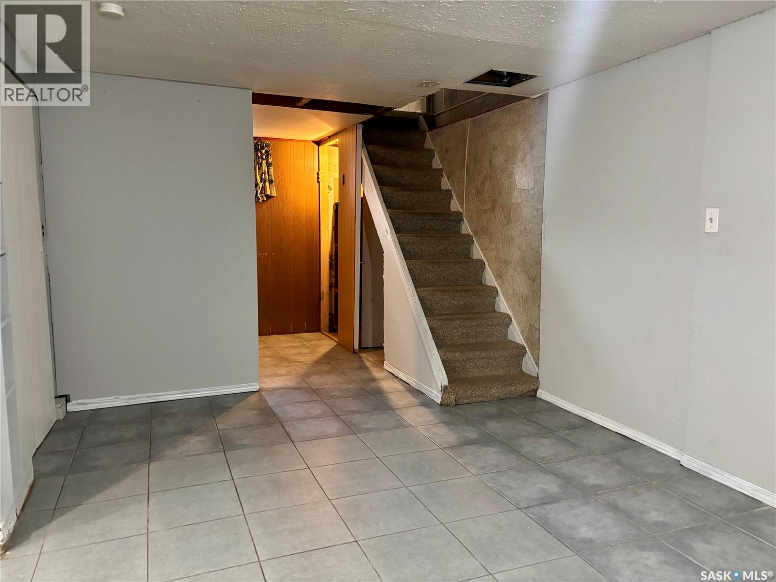 Photo 17 of 1020 Elphinstone Street, Regina SK