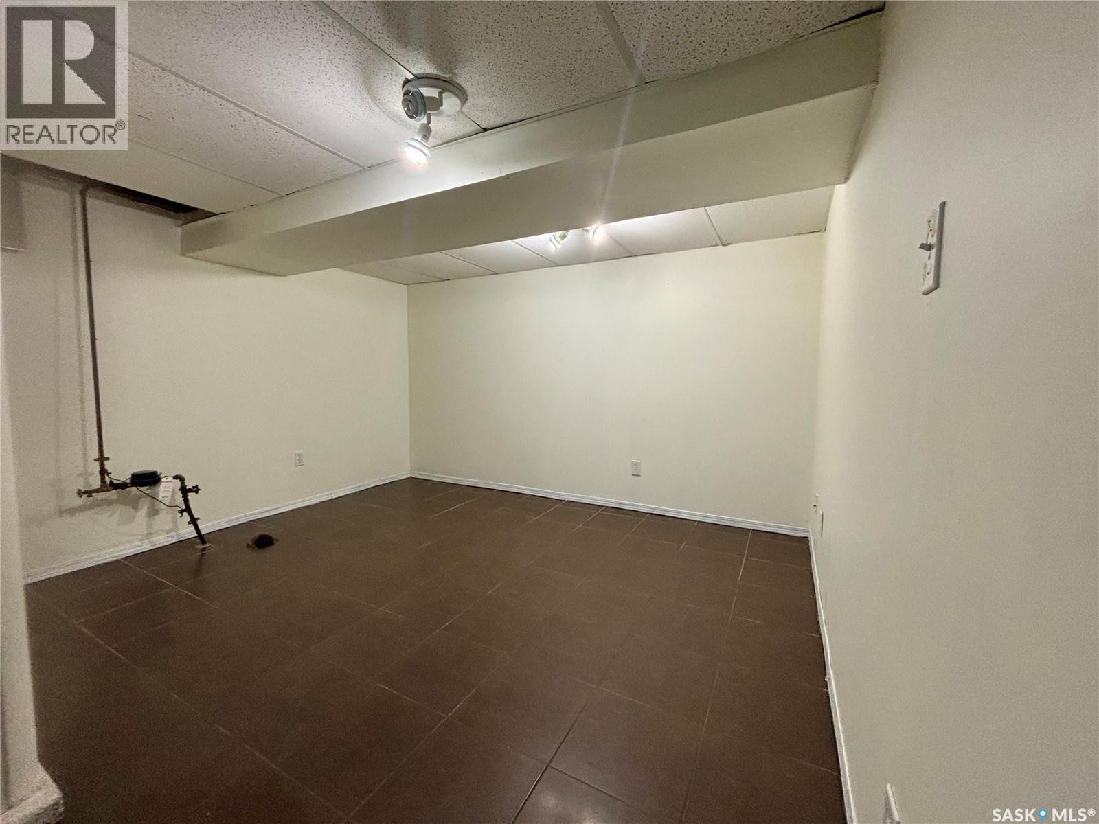 Photo 19 of 1020 Elphinstone Street, Regina SK