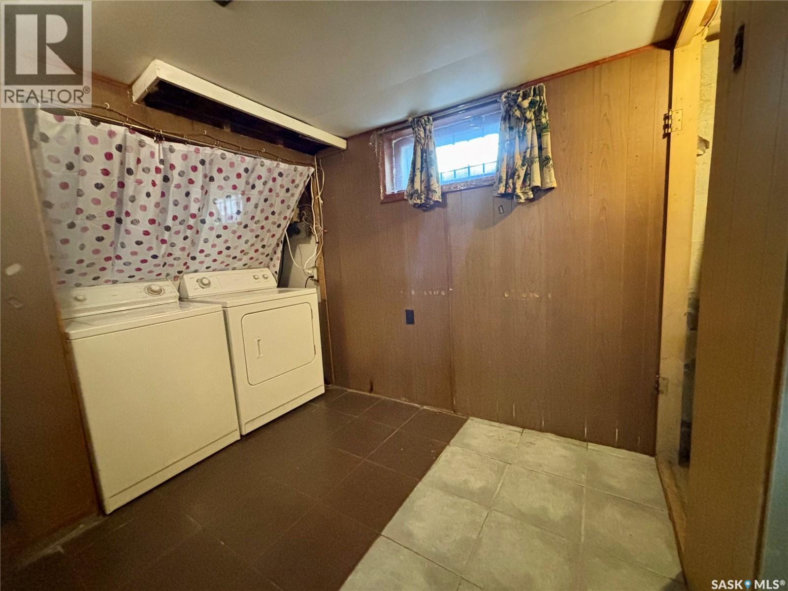 Photo 20 of 1020 Elphinstone Street, Regina SK