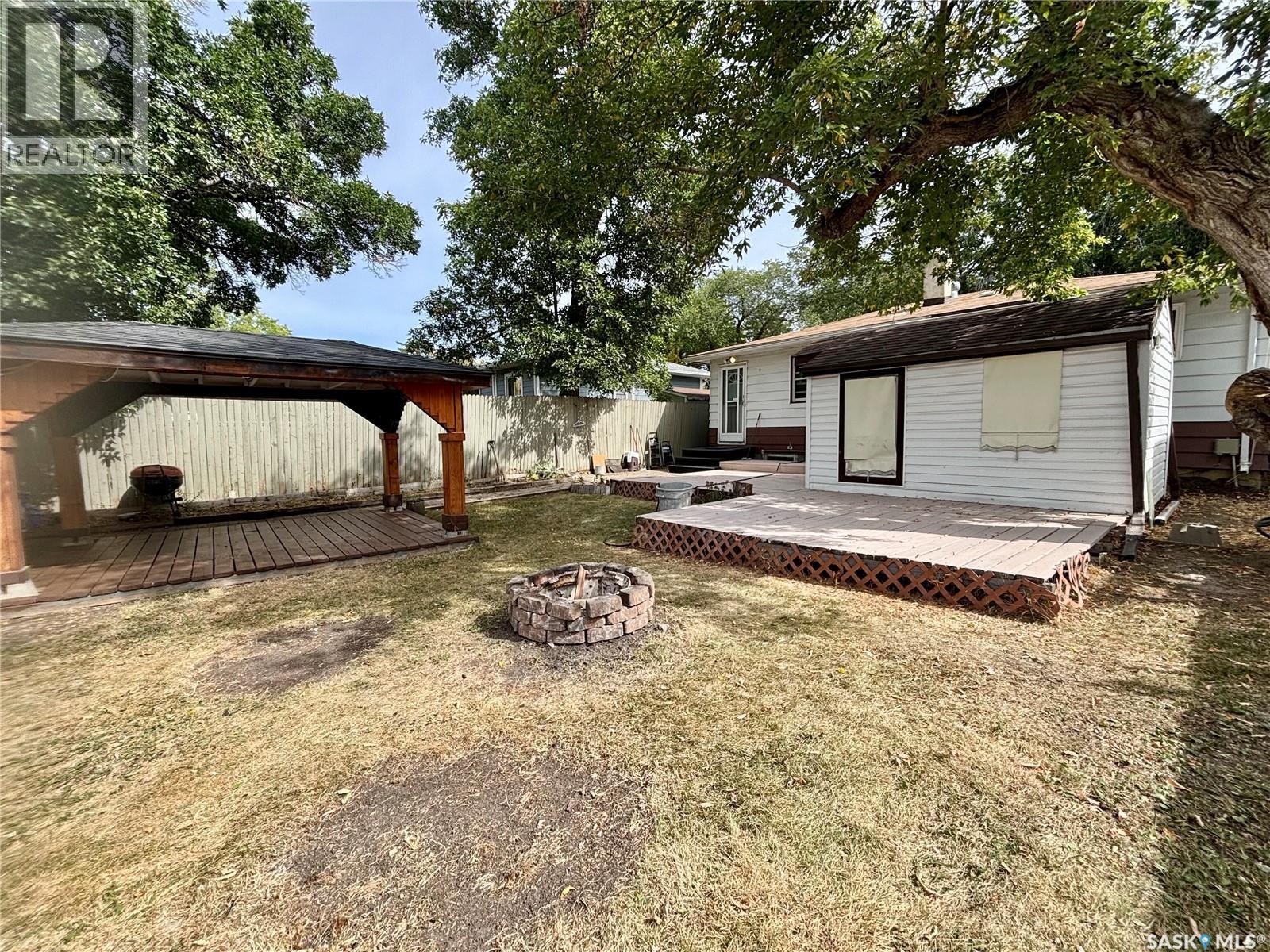 Photo 23 of 1020 Elphinstone Street, Regina SK