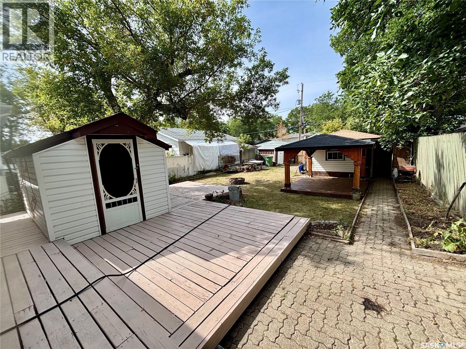 Photo 3 of 1020 Elphinstone Street, Regina SK
