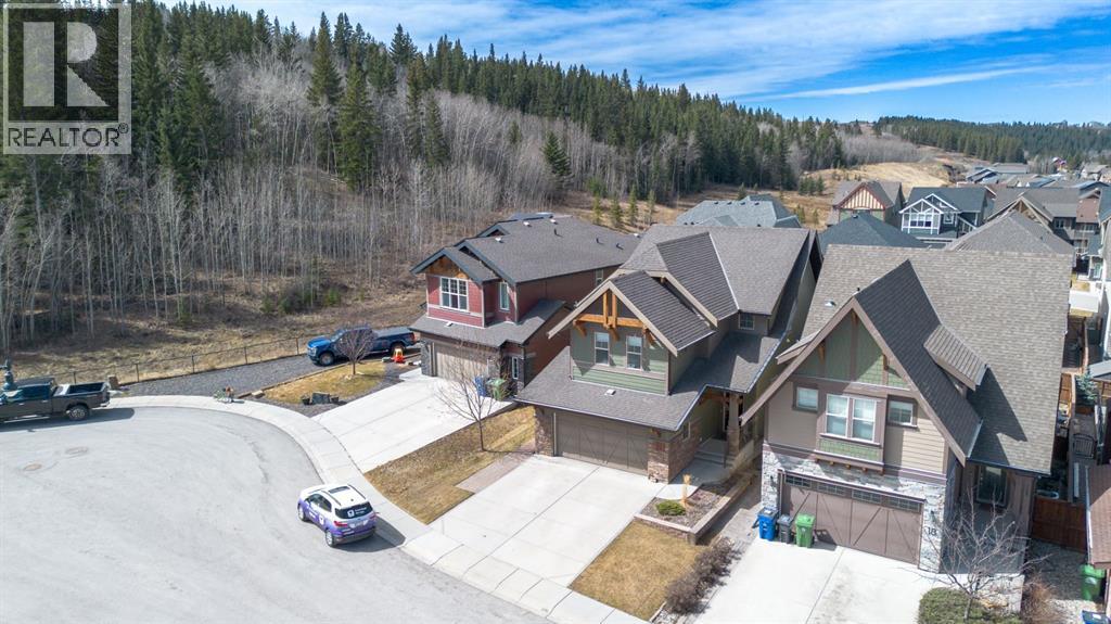 Photo 3 of 22 Riviera Place, Cochrane AB
