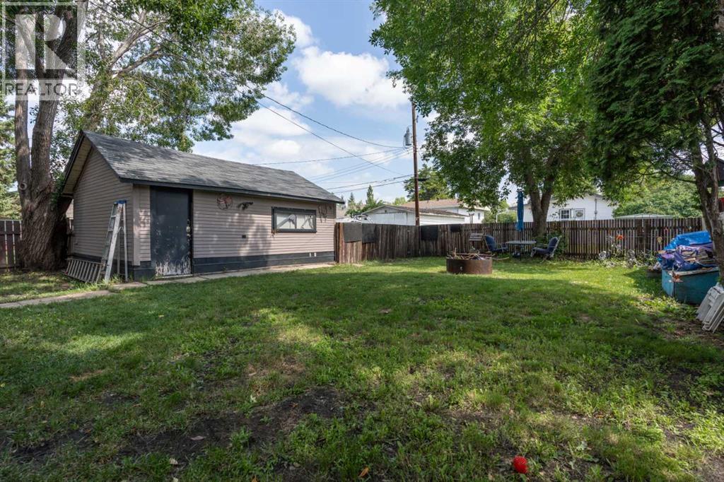 Photo 18 of 5013 45 Street, Camrose AB
