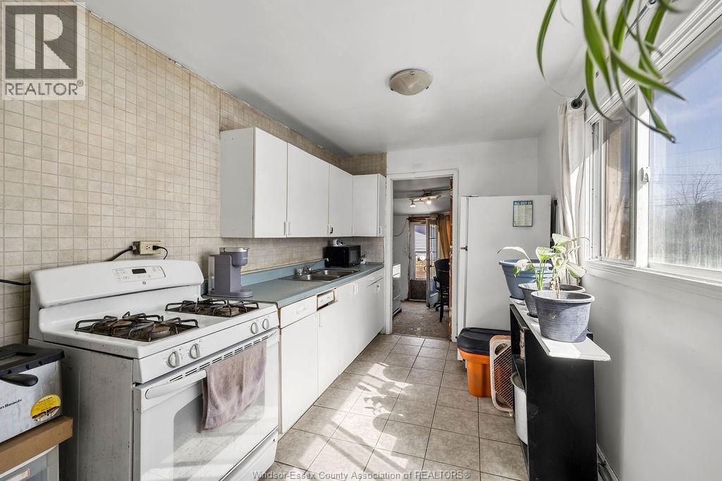 Photo 6 of 1764 Benjamin Avenue, Windsor ON