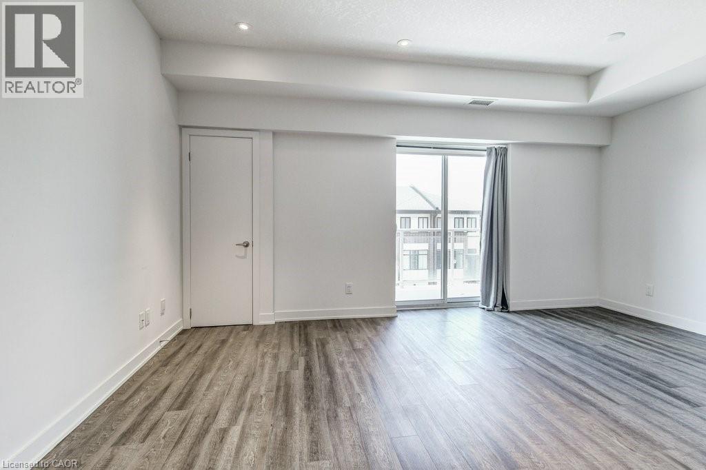 Photo 13 of 16 Markle Crescent Unit 311, Ancaster ON