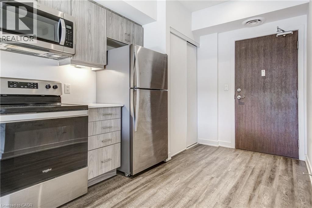 Photo 10 of 16 Markle Crescent Unit 311, Ancaster ON