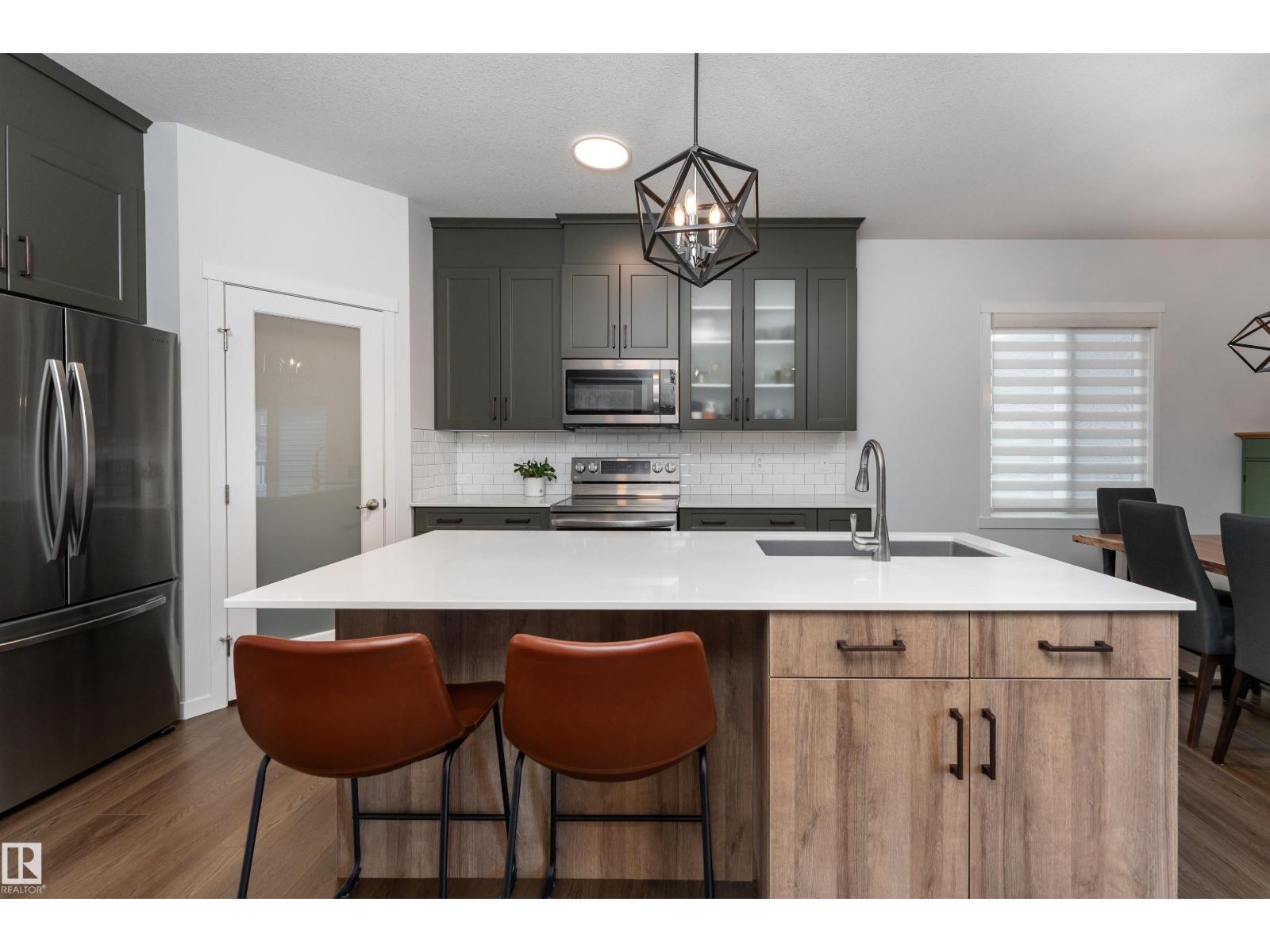 Photo 13 of 6214 Hampton Gray Av Nw, Edmonton AB