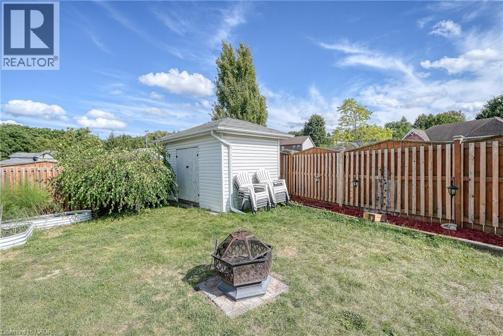 Photo 42 of 50 Pebble Beach Court, Woodstock ON