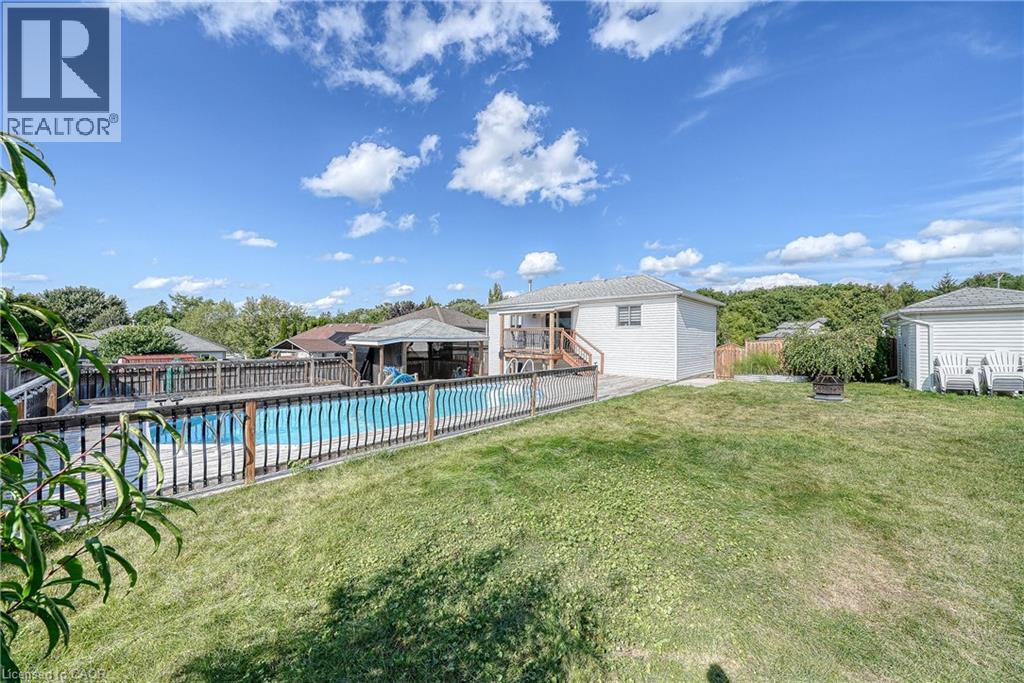 Photo 41 of 50 Pebble Beach Court, Woodstock ON