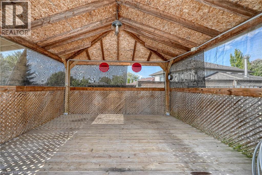 Photo 38 of 50 Pebble Beach Court, Woodstock ON