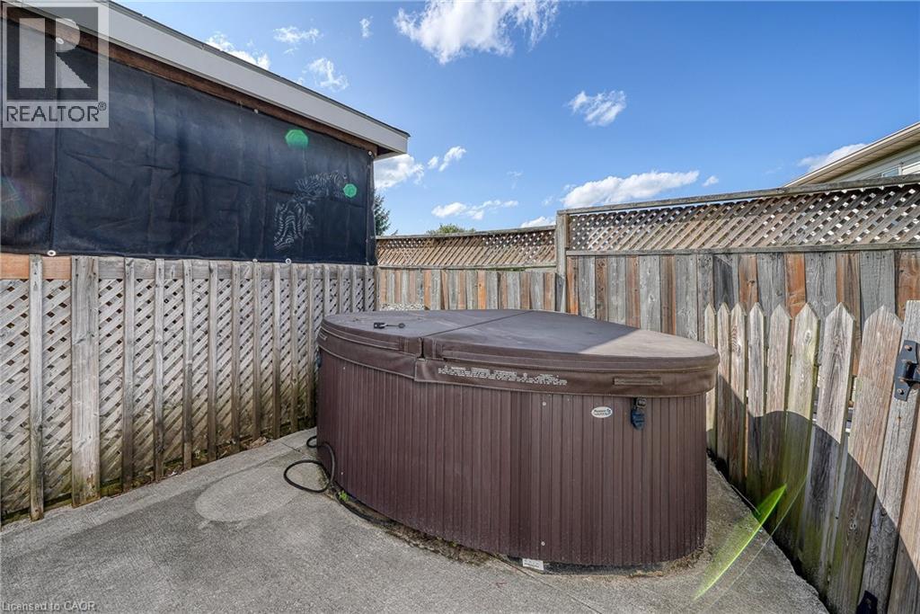 Photo 39 of 50 Pebble Beach Court, Woodstock ON