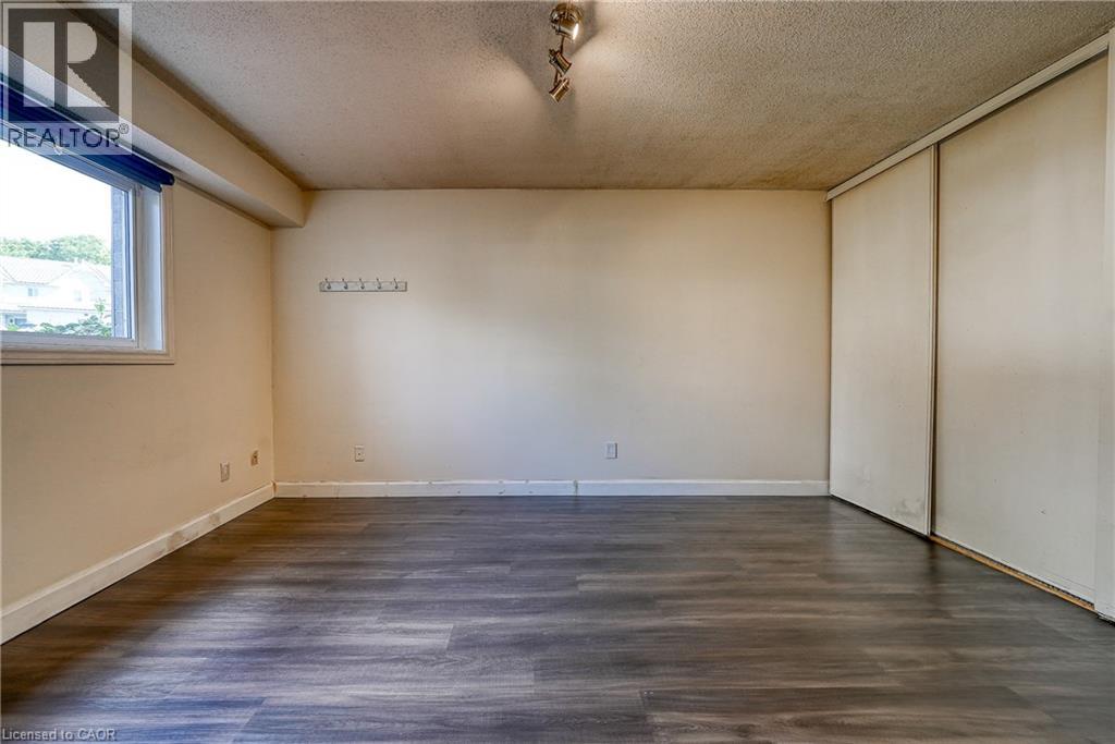 Photo 22 of 50 Pebble Beach Court, Woodstock ON