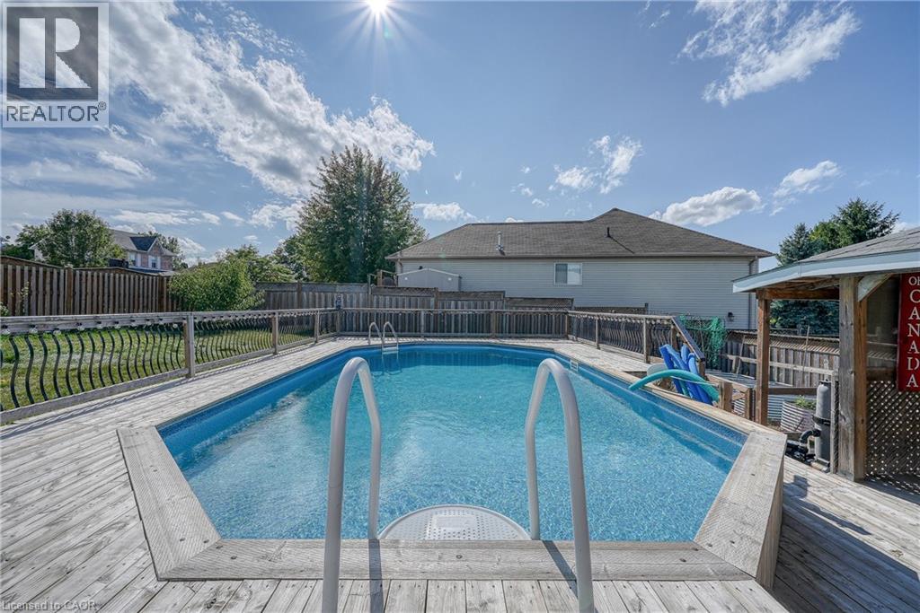 Photo 33 of 50 Pebble Beach Court, Woodstock ON