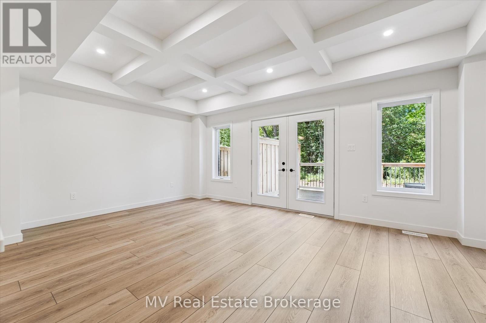 Photo 17 of 44 Fieldstone Lane Private, Centre Wellington ON