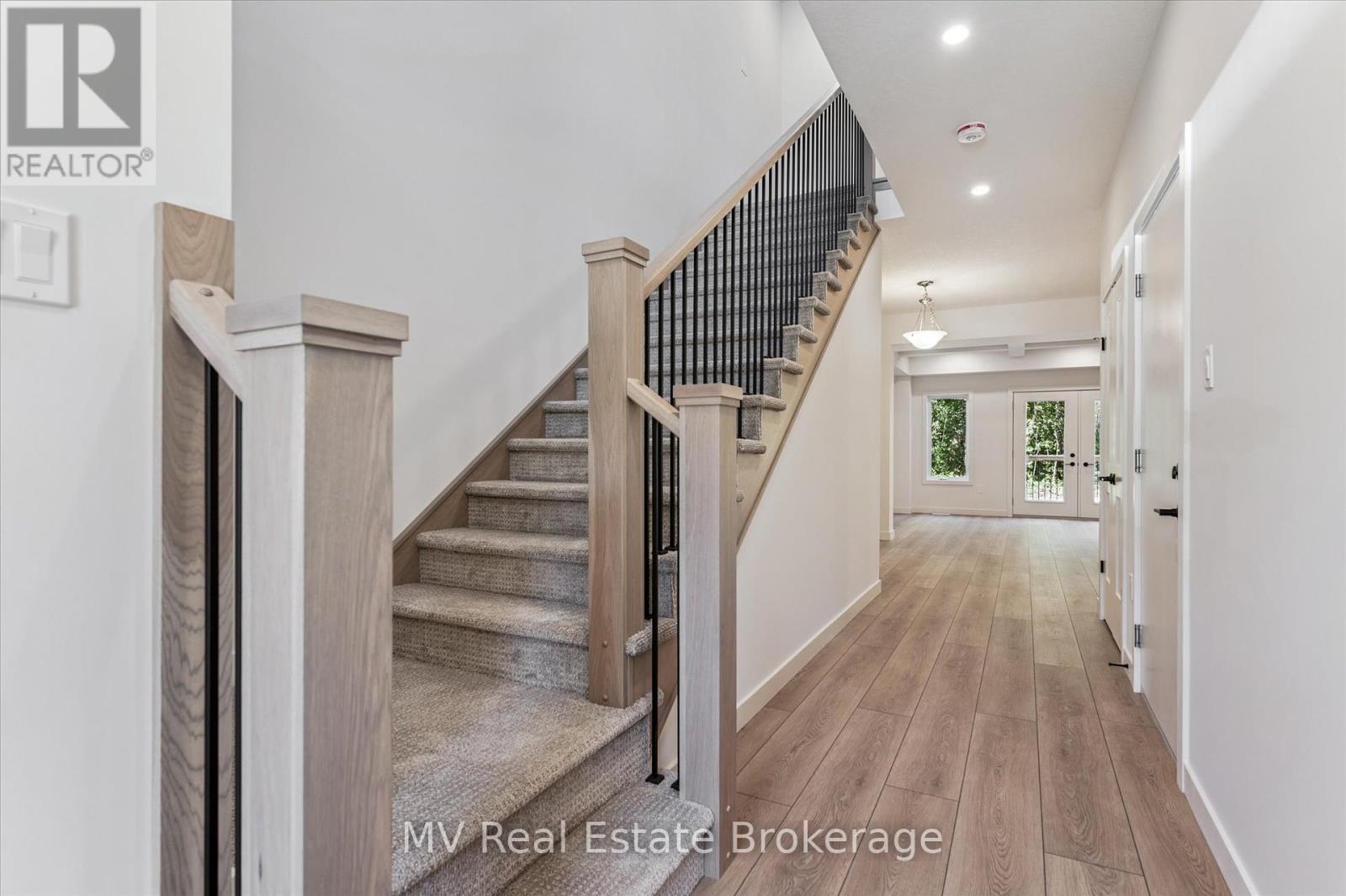 Photo 22 of 44 Fieldstone Lane Private, Centre Wellington ON