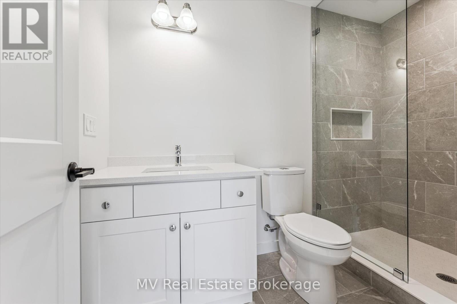 Photo 31 of 44 Fieldstone Lane Private, Centre Wellington ON