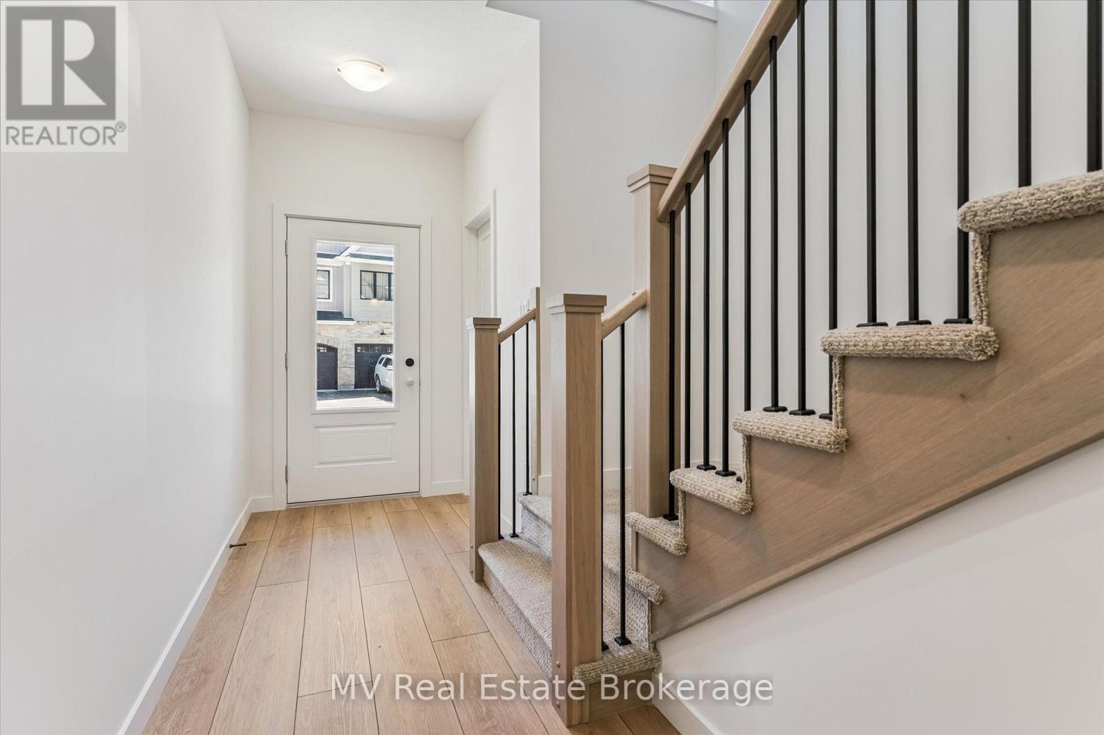 Photo 4 of 44 Fieldstone Lane Private, Centre Wellington ON