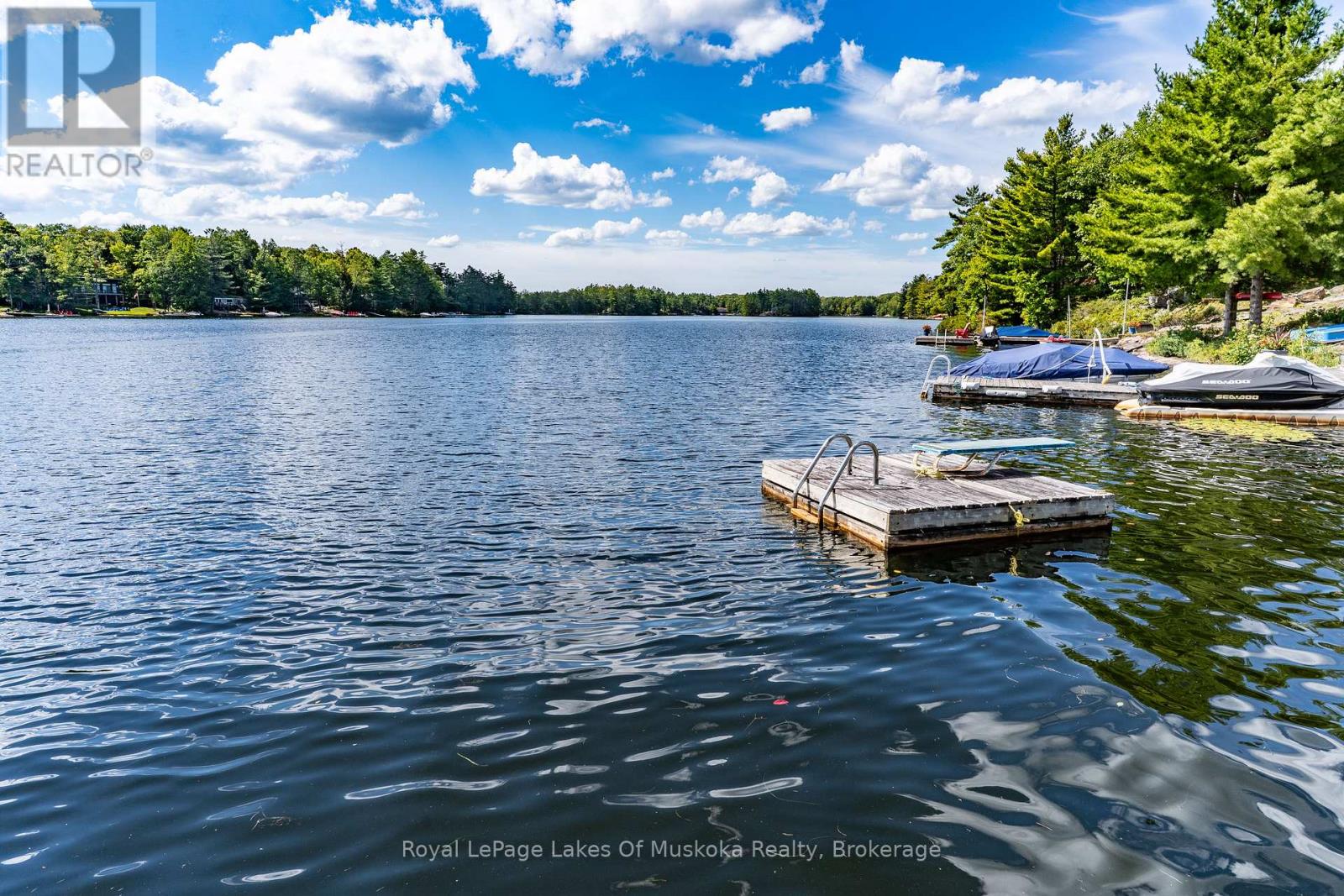 Photo 36 of 29 Loon Lake Road, Gravenhurst ON