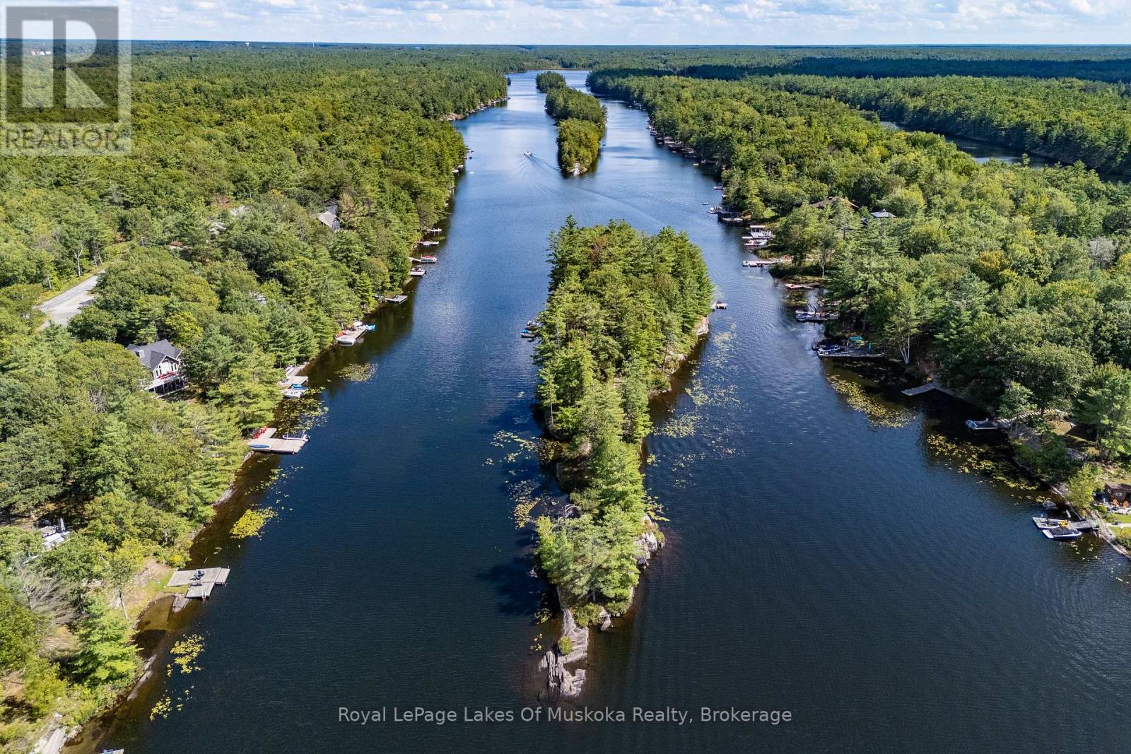 Photo 42 of 29 Loon Lake Road, Gravenhurst ON