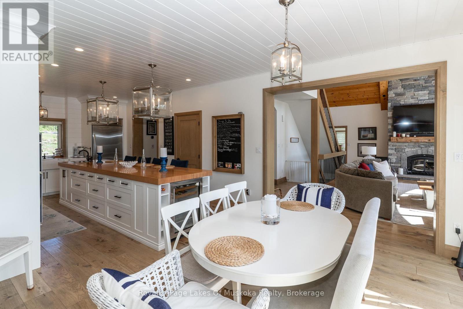 Photo 49 of 29 Loon Lake Road, Gravenhurst ON